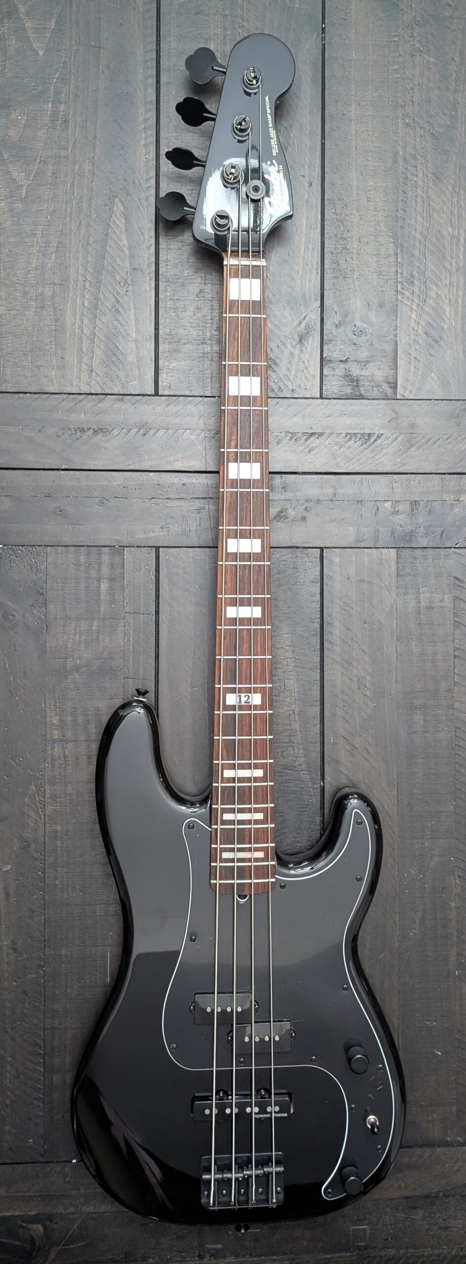 Fender Duff McKagan Deluxe Precision